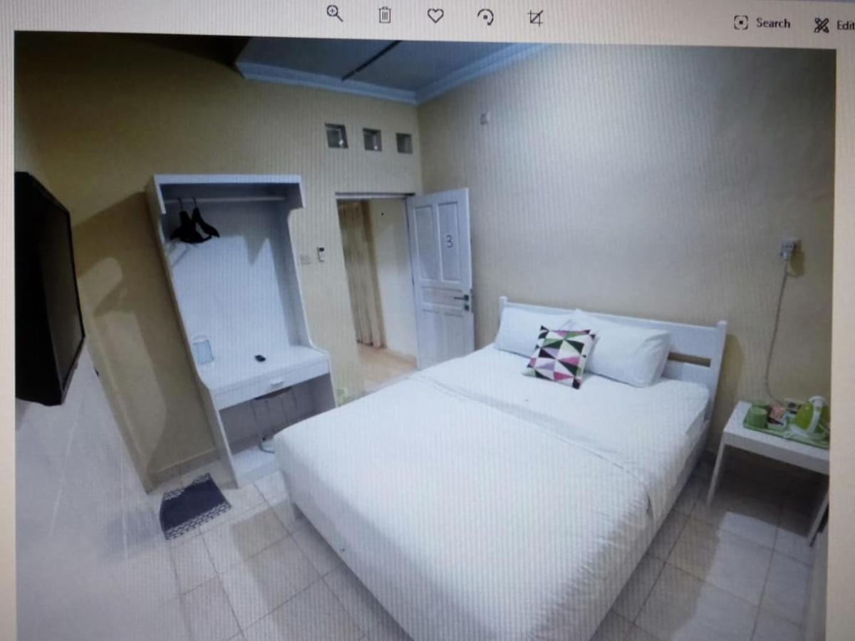 Omah Inap D24 Syariah Near Universitas Aisyiah Yogyakarta Mitra Reddoorz Sleman  Exteriör bild